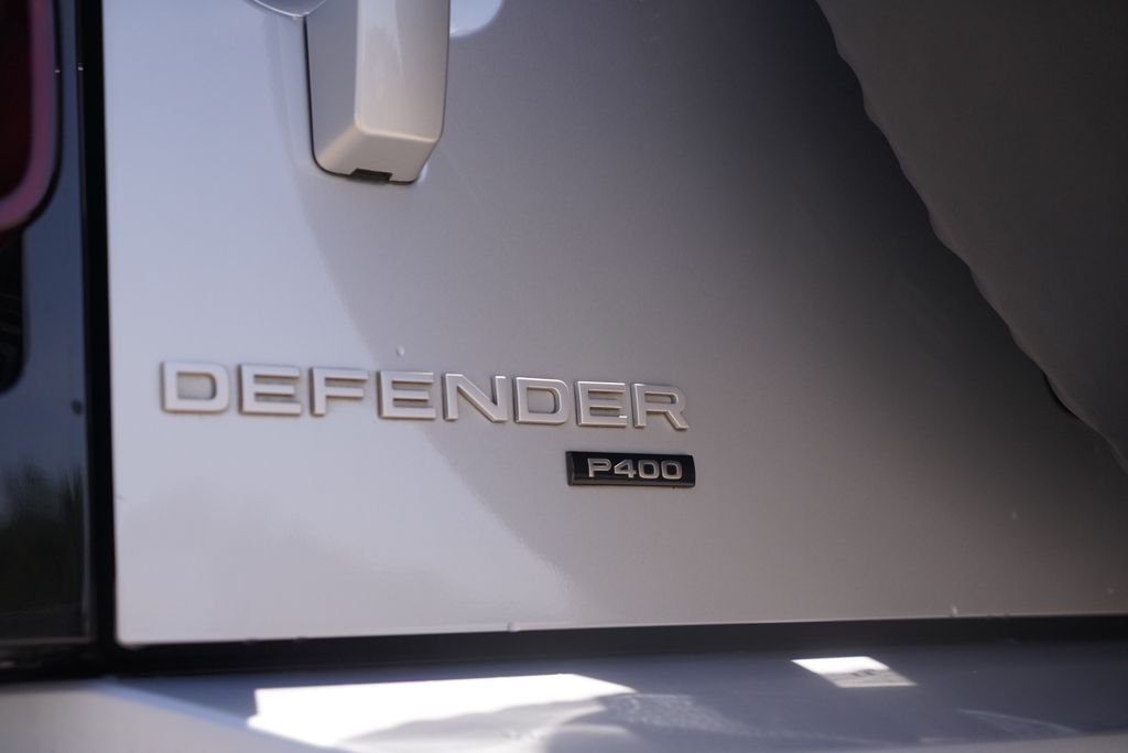 Used 2022 Silver Land Rover XS Edition image 8