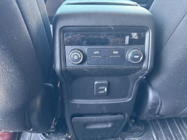 Used 2018 Quicksilver Metallic GMC SLE-2 image 9