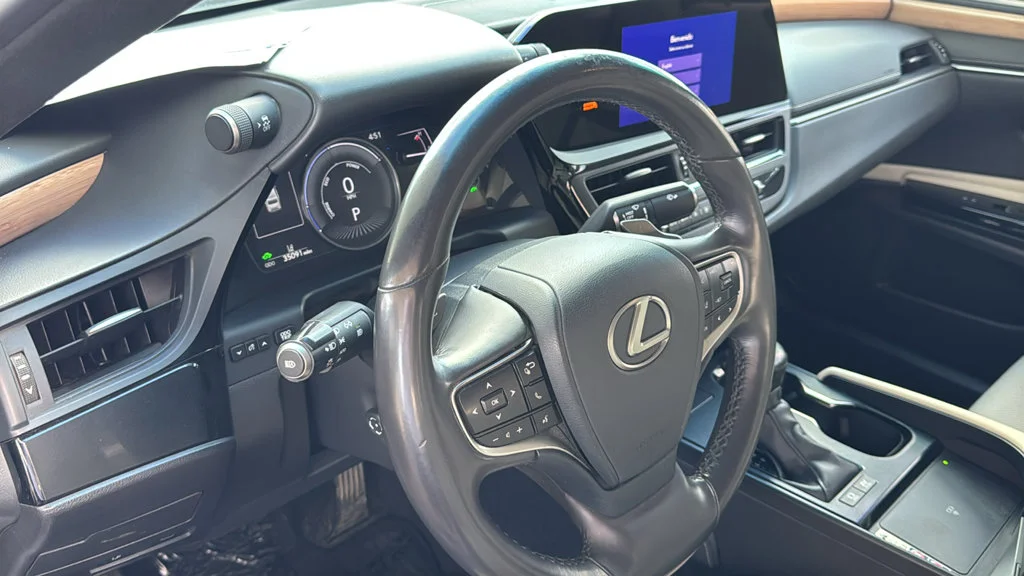 Certified Used 2023 Silver Lexus 300h image 21