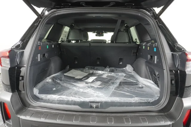 New 2026 CRYSTAL BLACK SILICA Subaru Touring image 27