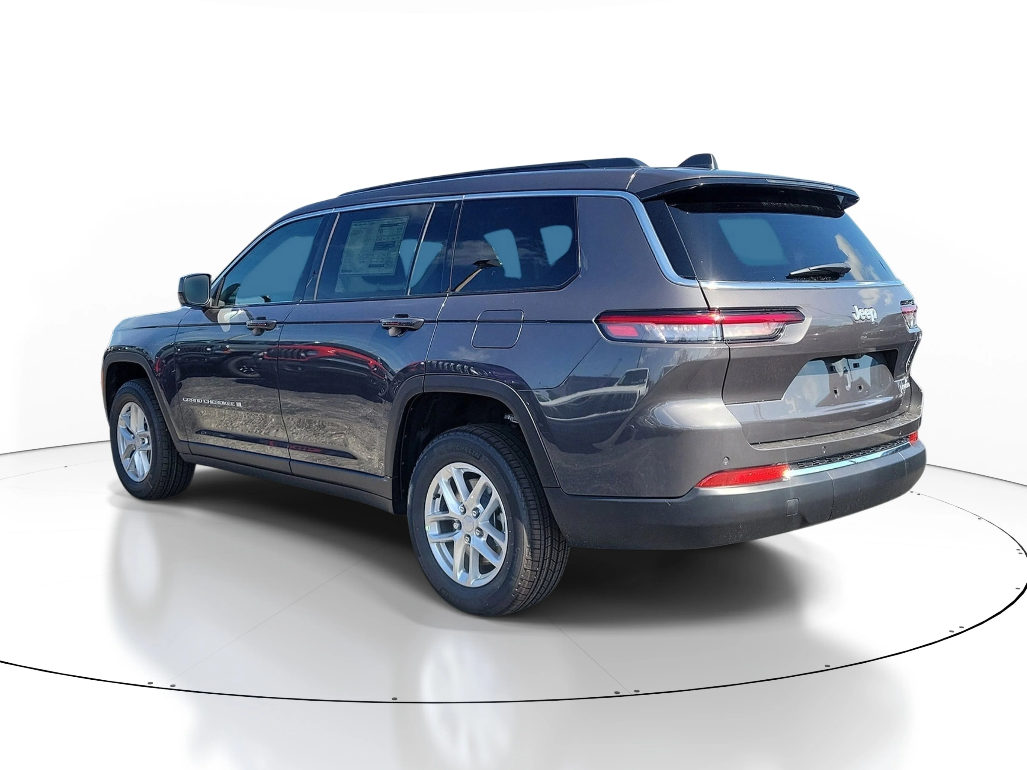 New 2026 Baltic Gray Metallic Clearcoat Jeep Laredo image 3