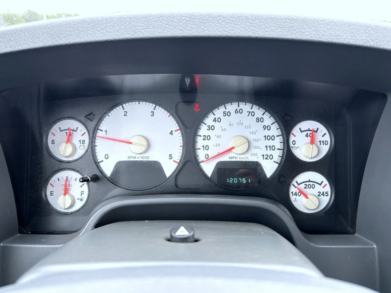 Used 2007 Silver Dodge SLT image 14