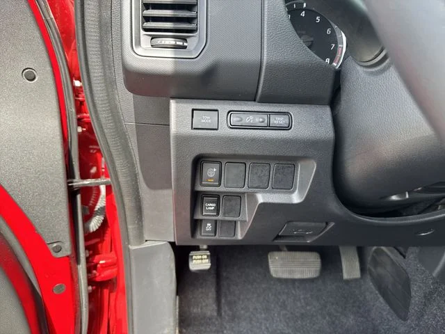 Used 2022 Red Nissan S image 23
