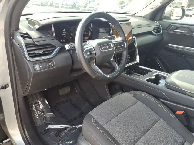 Used 2025 Sterling Metallic GMC Elevation image 12