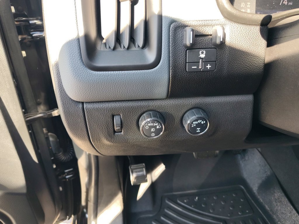 2022 Chevrolet Colorado Z71 - Photo 21