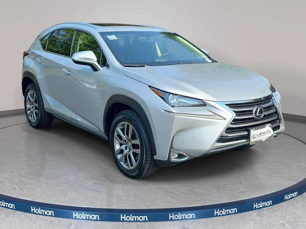 Used 2015 Silver Lexus 200t image 4