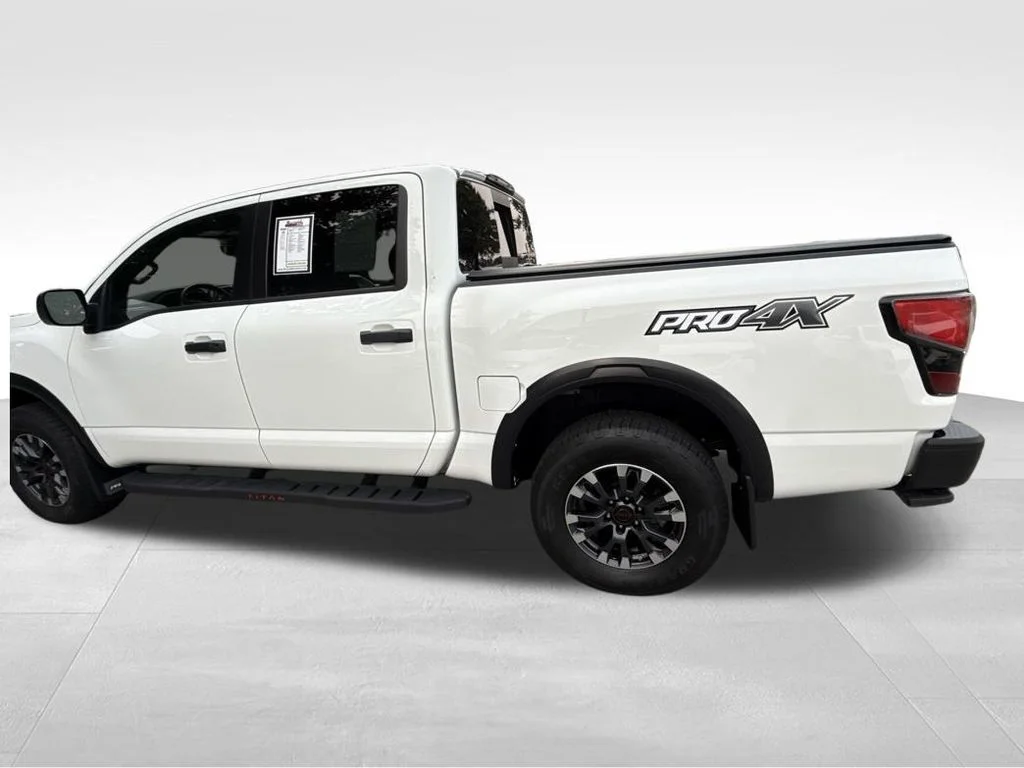 Used 2024 White Nissan PRO-4X image 3