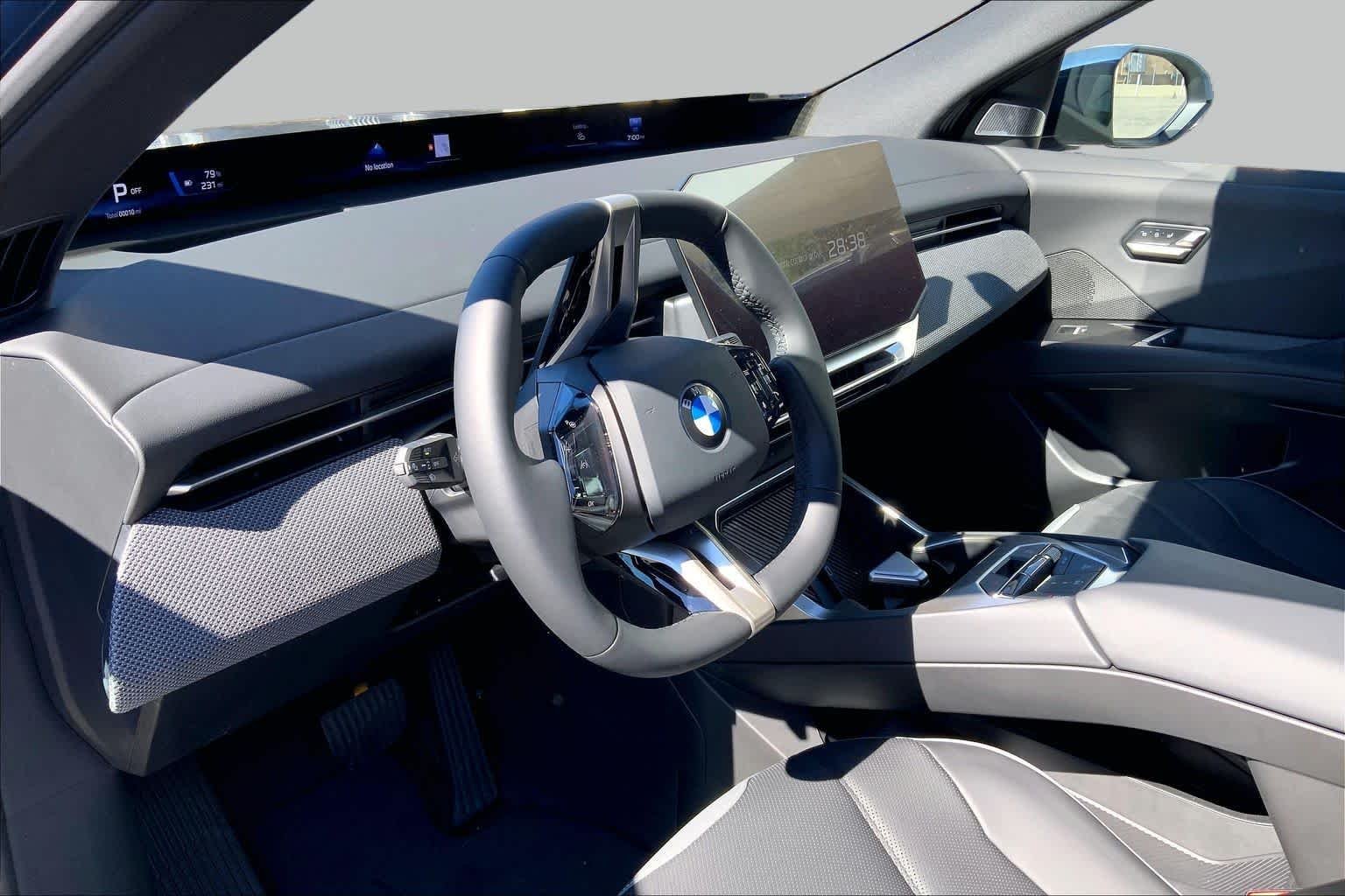 New 2027 Ocean Wave Blue Metallic BMW 50 xDrive image 8