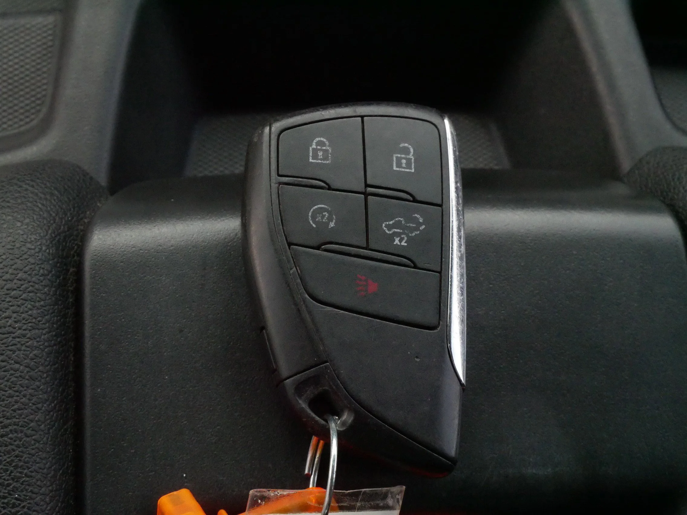 Used 2022 Dynamic Blue Metallic GMC Elevation image 30