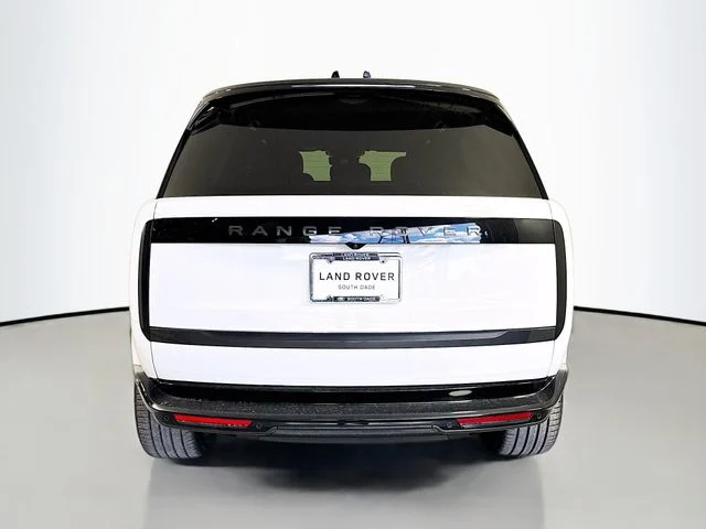New 2026 Fuji White Land Rover SE image 6