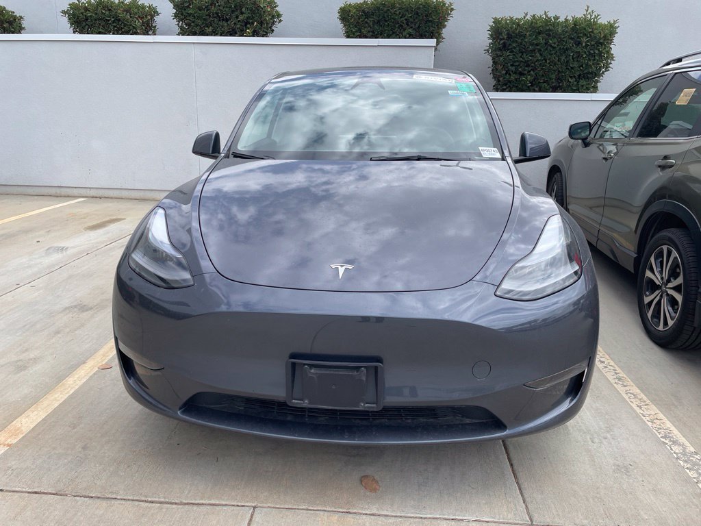 Used 2023  Tesla Long Range image 2