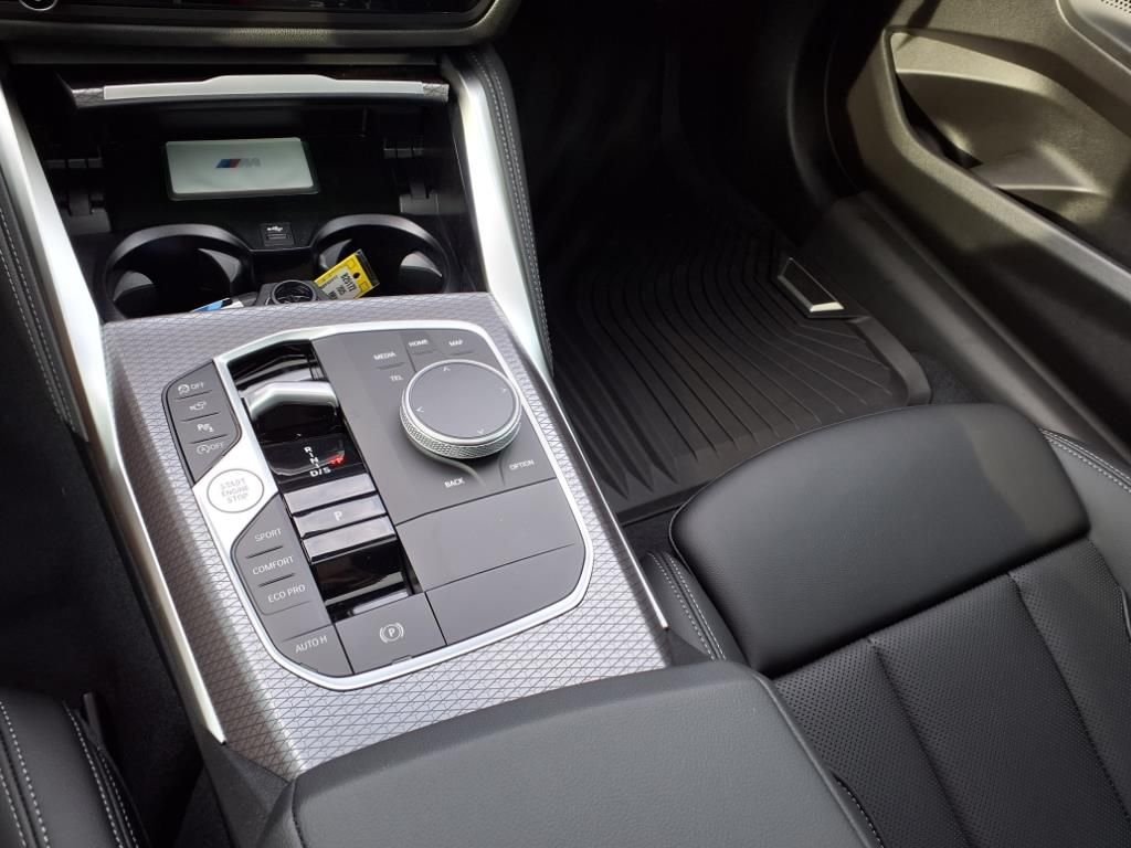 2025 BMW 2 Series 230i - Photo 6