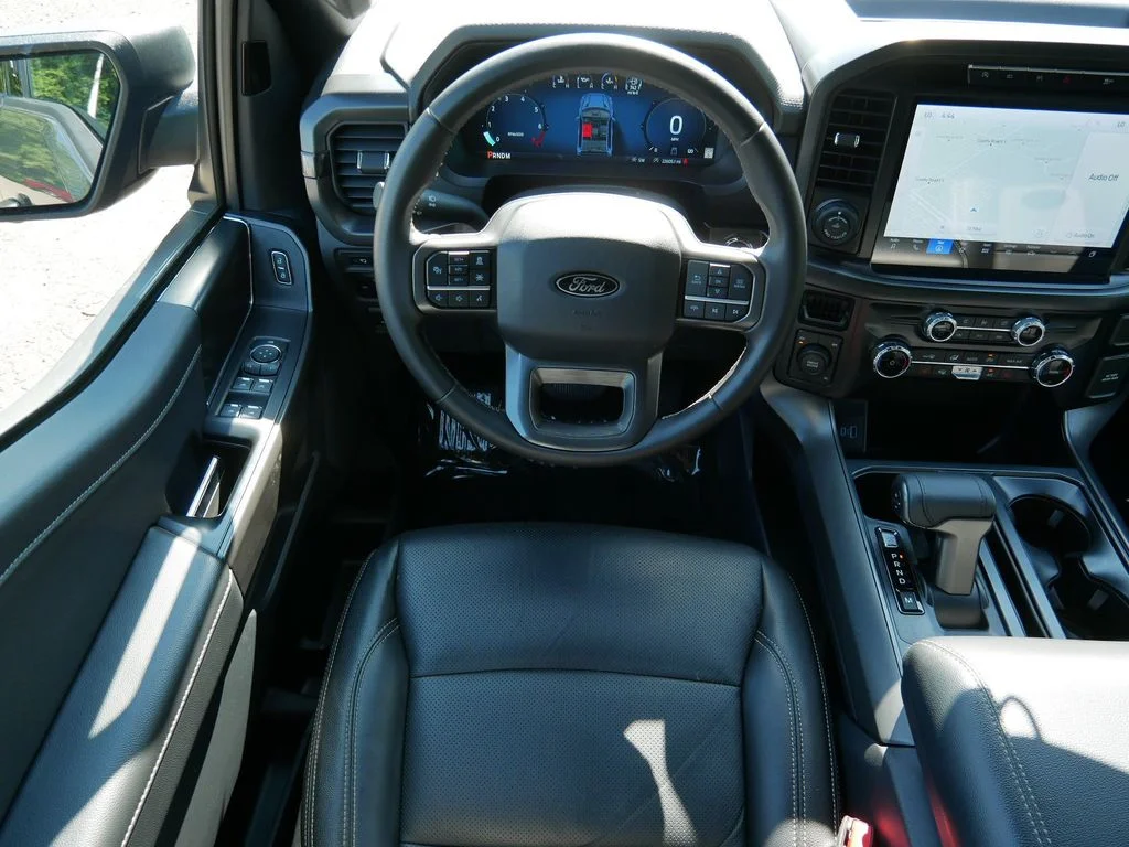 Used 2024 Gray Ford XLT image 12