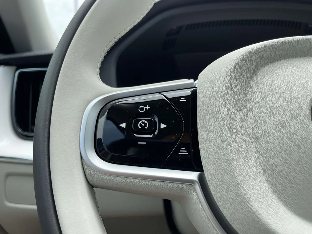 New 2026 Denim Blue Metallic Volvo Ultra image 14