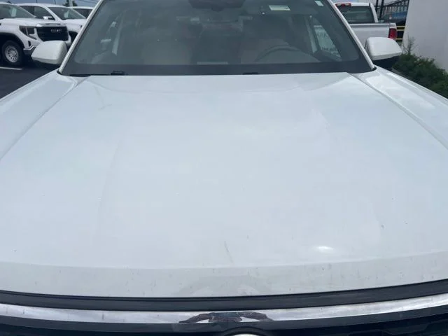 Used 2021 White Volkswagen 2.0T SE w/Technology image 10