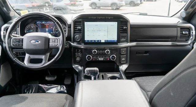 Used 2022 Black Ford XLT image 14