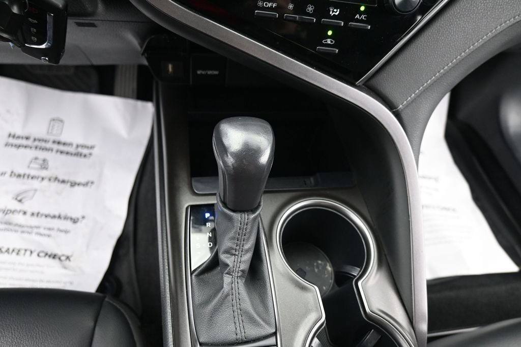 Used 2023 White Toyota SE image 22