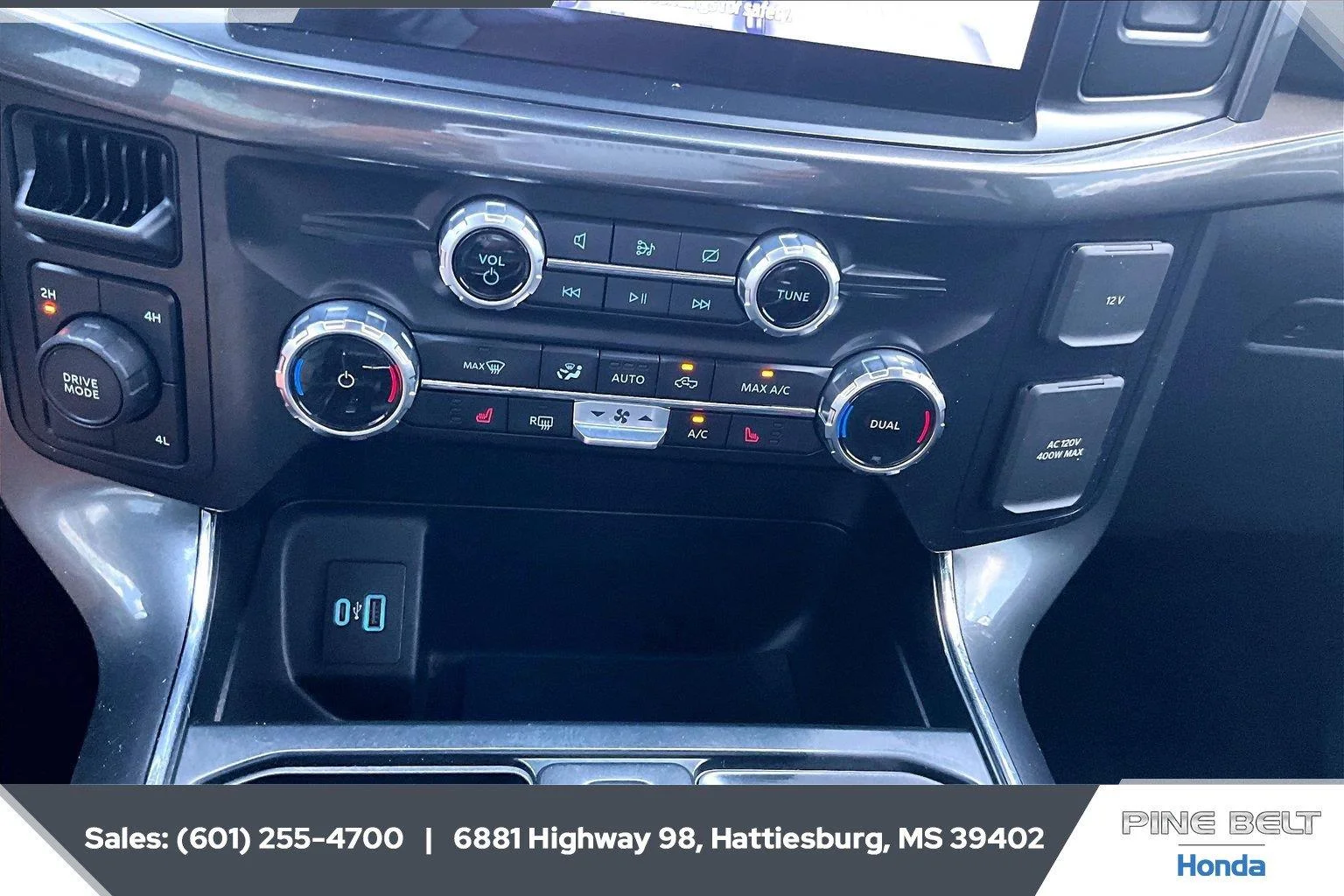 Used 2023 Agate Black Ford XLT image 23