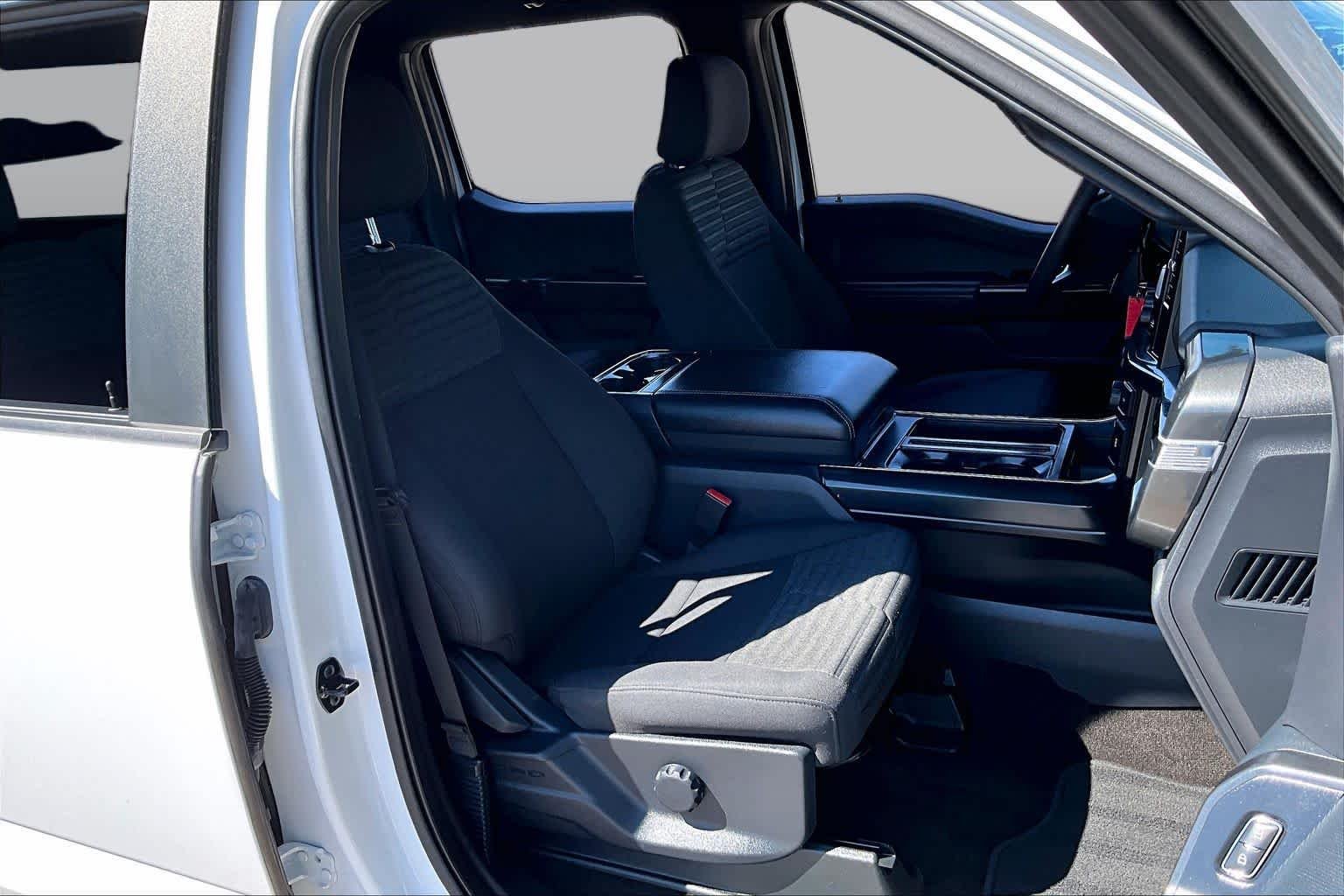 Used 2022 Oxford White Ford XL image 9
