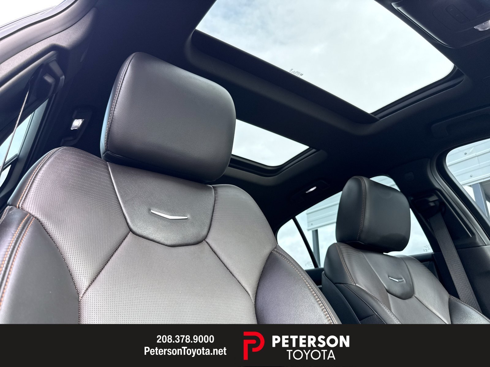 Used 2025  Cadillac Sport image 15