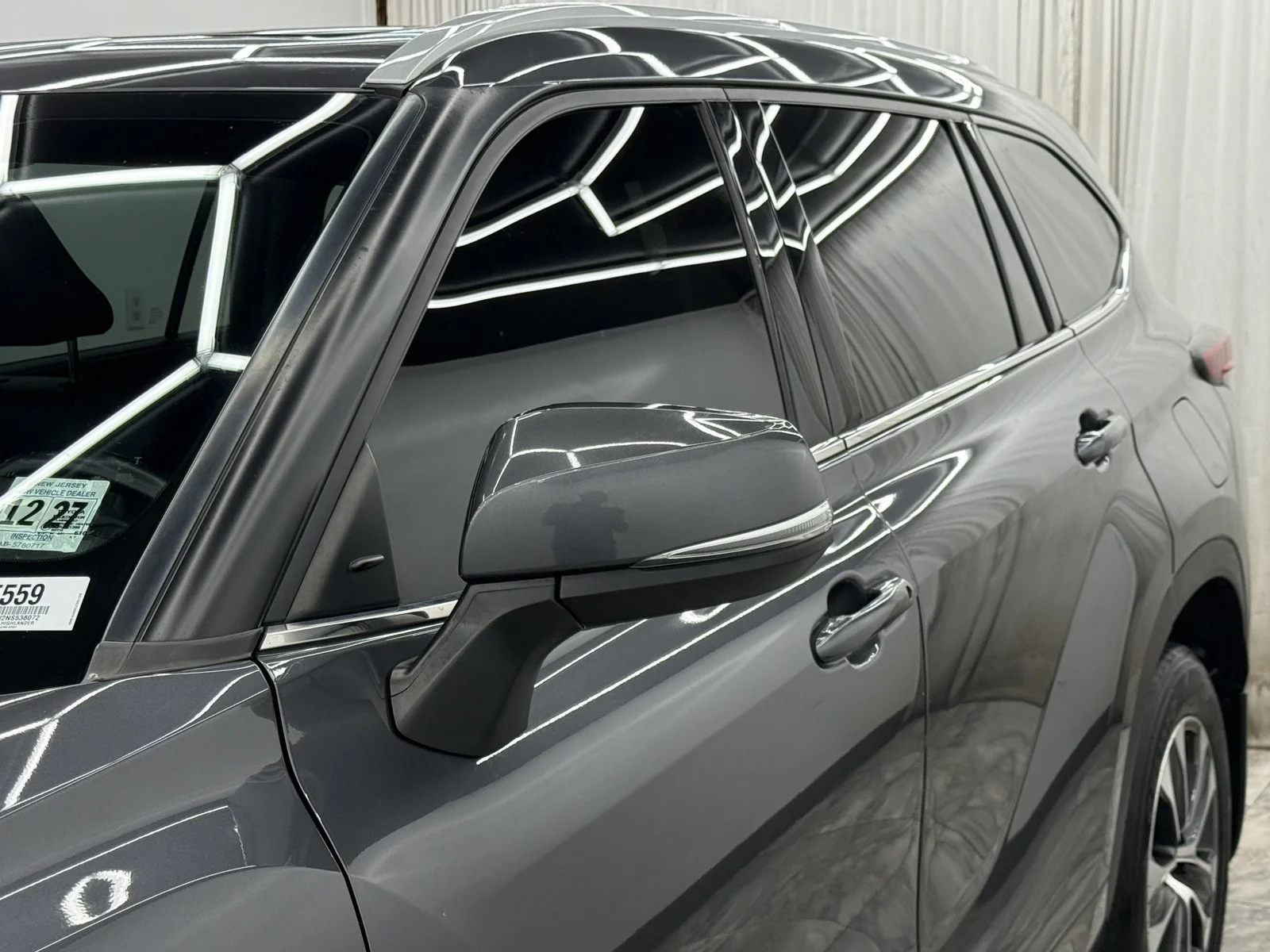 Used 2022 Magnetic Gray Metallic Toyota Hybrid XLE AWD image 53