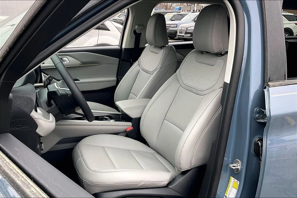 New 2026 Vapor Blue Metallic Ford Active image 11