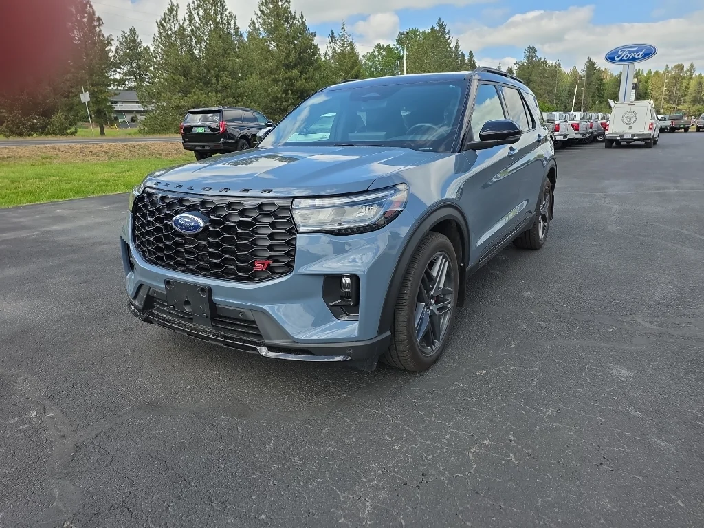 2025 Ford Explorer ST 4WD (PL535)'s photo