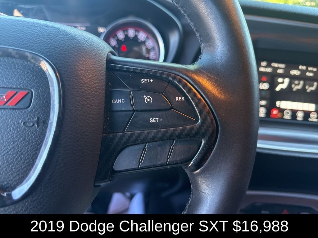 Used 2019 Go Mango! Dodge SXT image 27