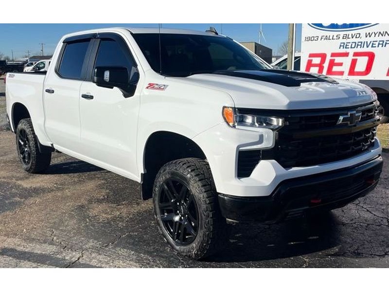 Certified 2025 Chevrolet Silverado 1500 LT Trail Boss with VIN 3GCUKFED9SG299545 for sale in Little Rock
