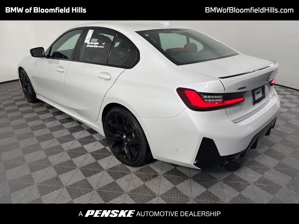 2026 BMW 3 Series's photo