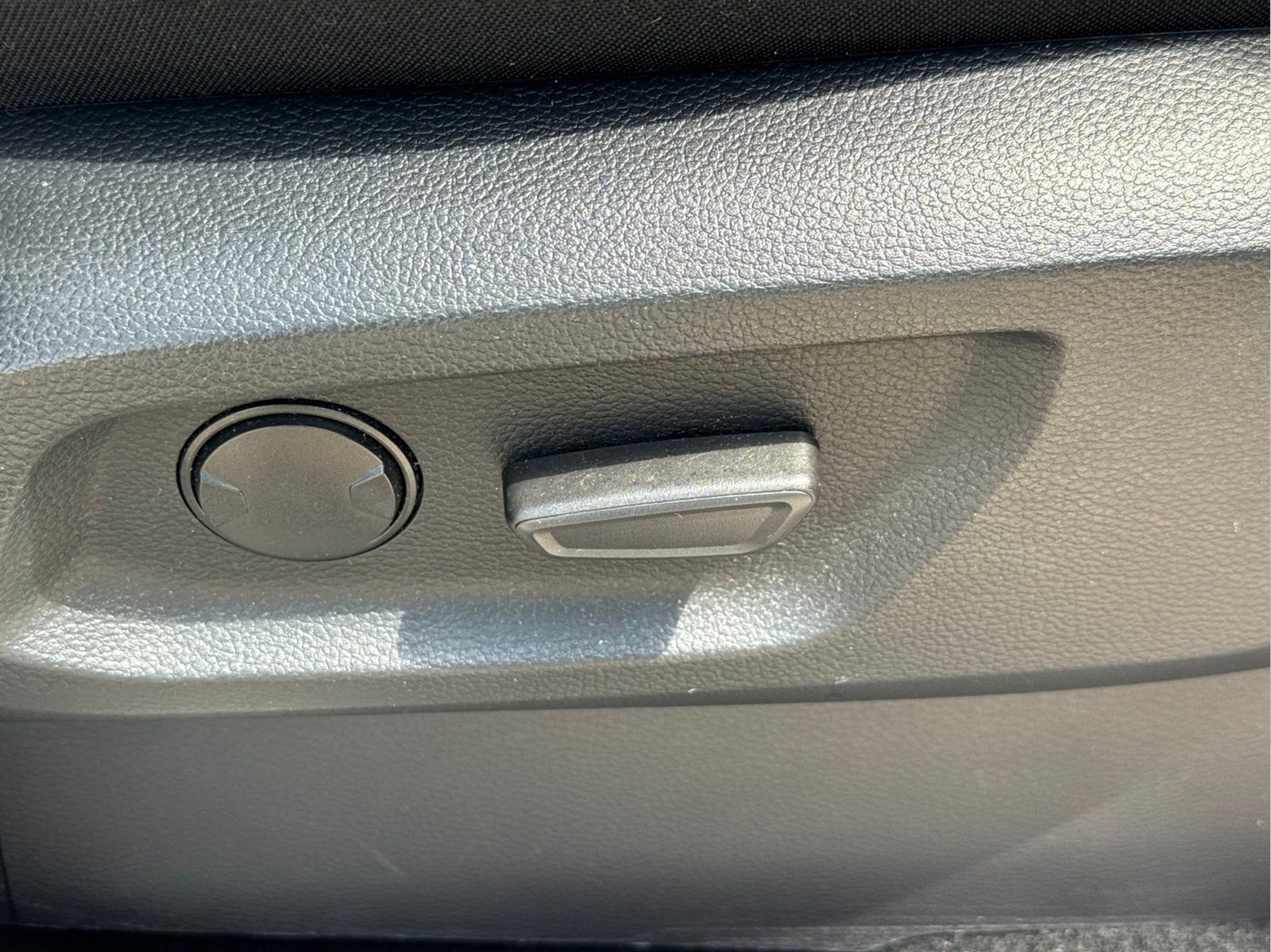 Used 2020 Gray Ford XLT image 31