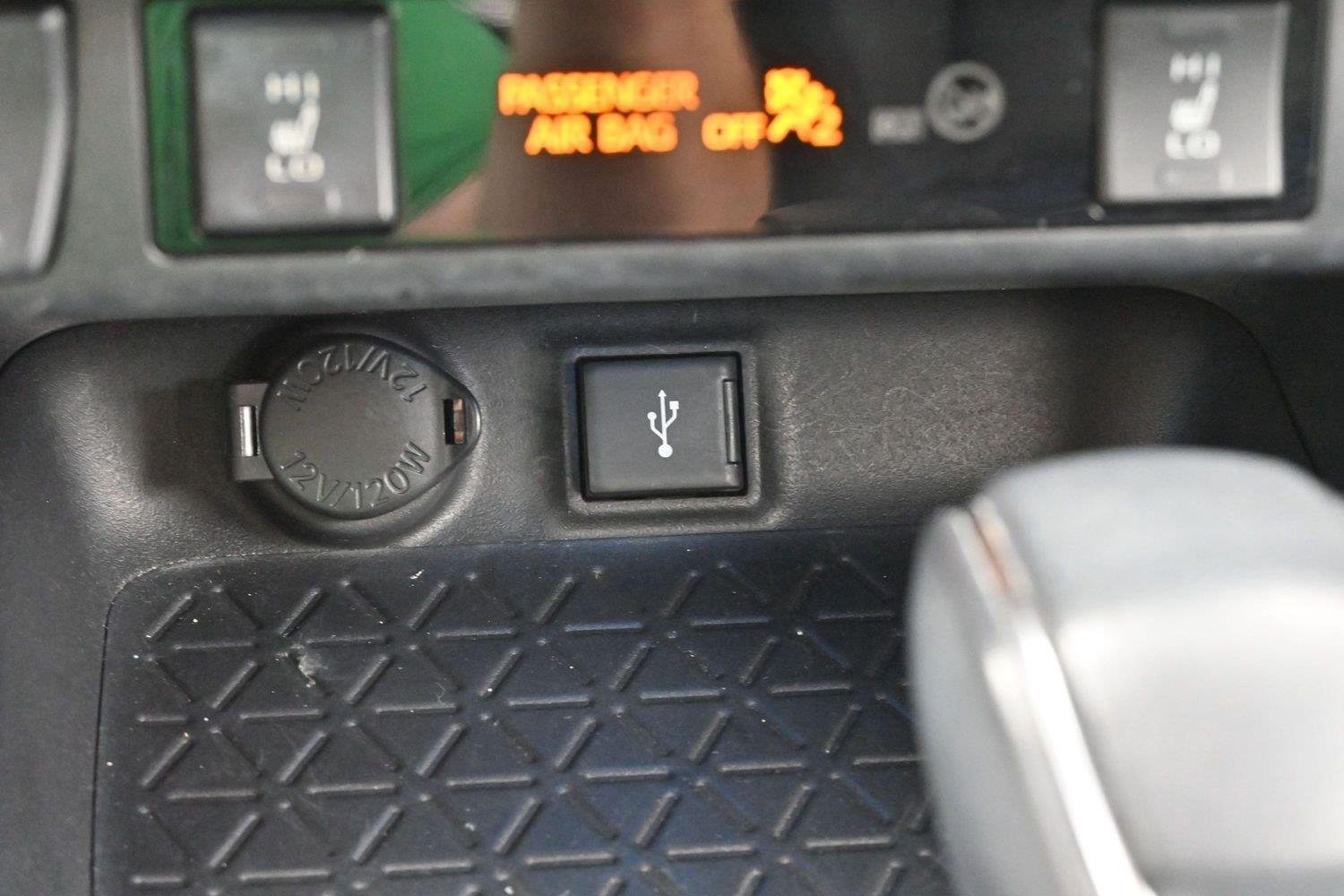 Used 2022  Toyota Hybrid XSE image 25
