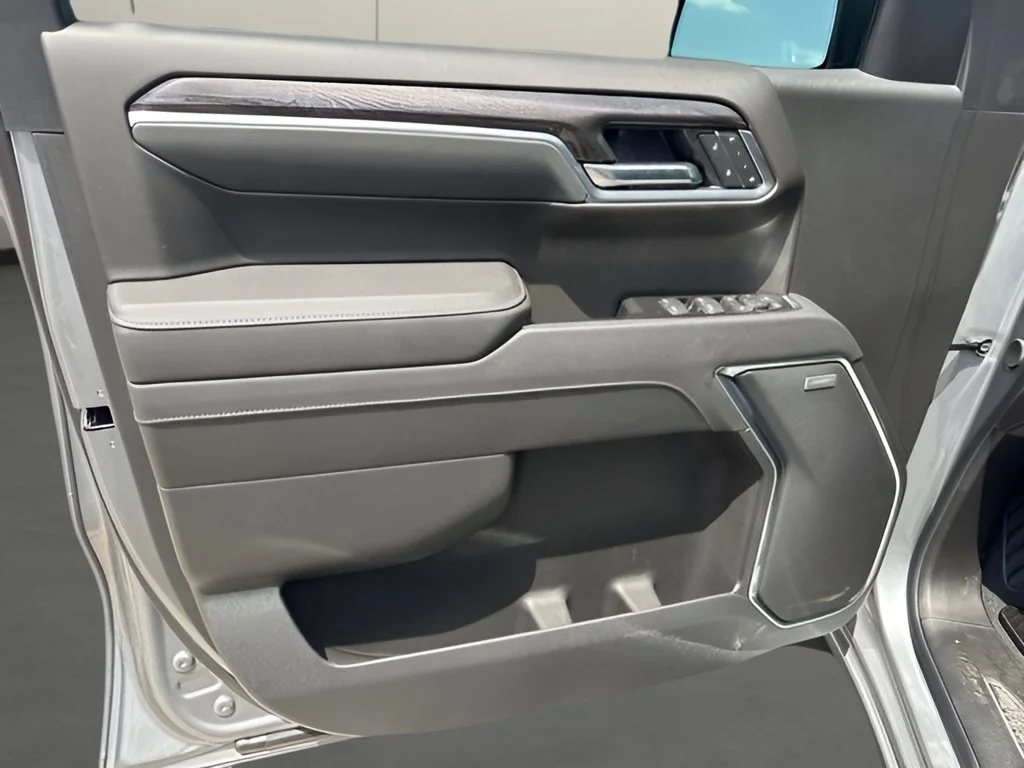 New 2026 Sterling Gray Metallic Chevrolet LTZ image 29
