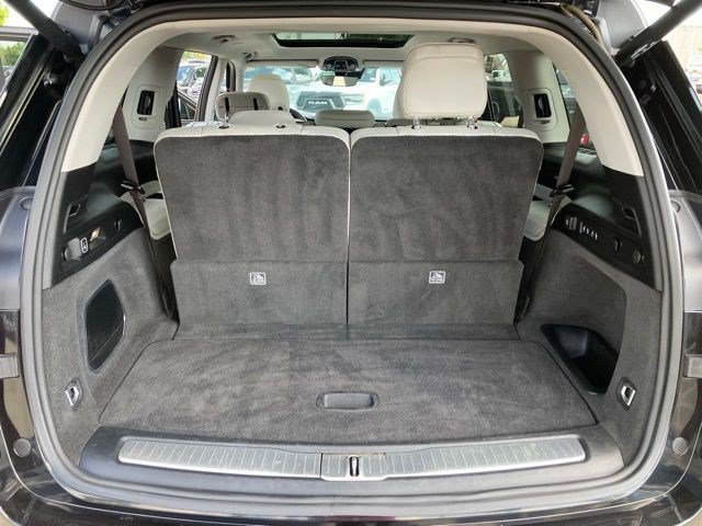 Certified Used 2021 Diamond Black Crystal Pearlcoat Jeep Overland image 26