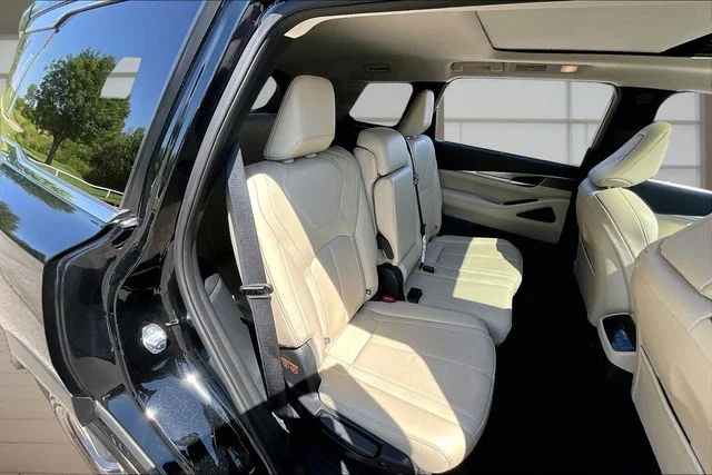 Used 2023 Black INFINITI LUXE image 26