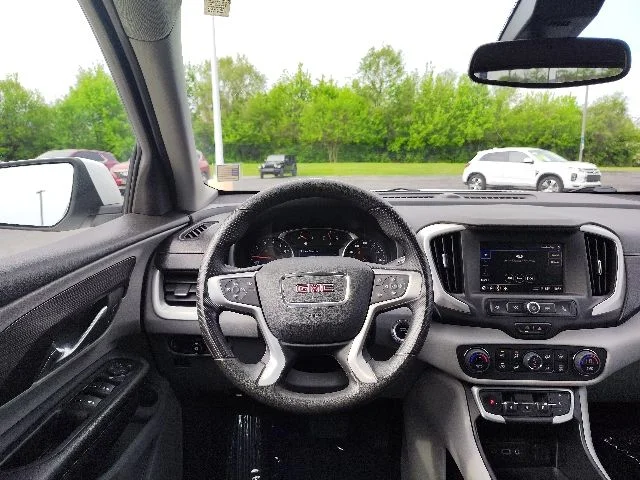 Used 2023 White GMC SLE image 14