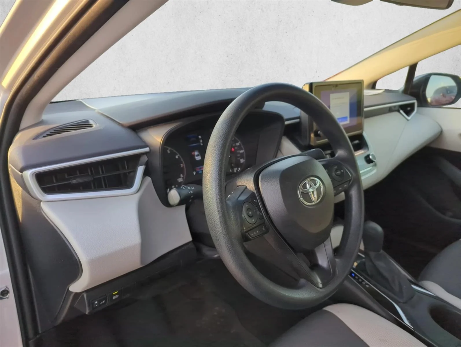 Used 2025 Classic Silver Metallic Toyota LE image 10
