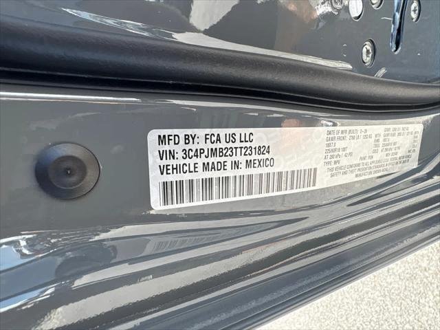 New 2026 Sting-Gray Clear-Coat Exterior Paint Jeep Limited image 29