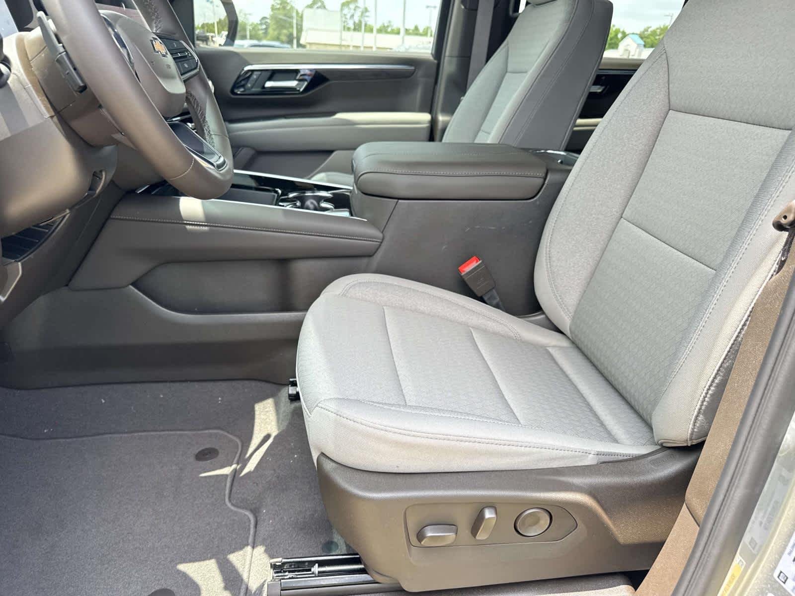 2026 Chevrolet Tahoe LS - Photo 12