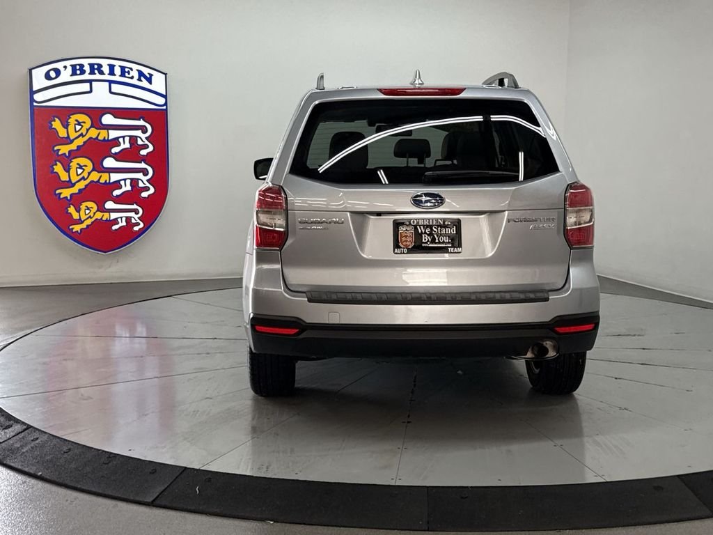 Used 2016 Ice Silver Metallic Subaru 2.5i Premium image 11