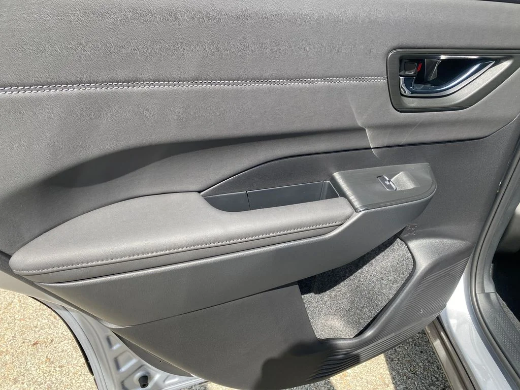 New 2026 ICE SILVER METALLIC Subaru Touring XT image 15