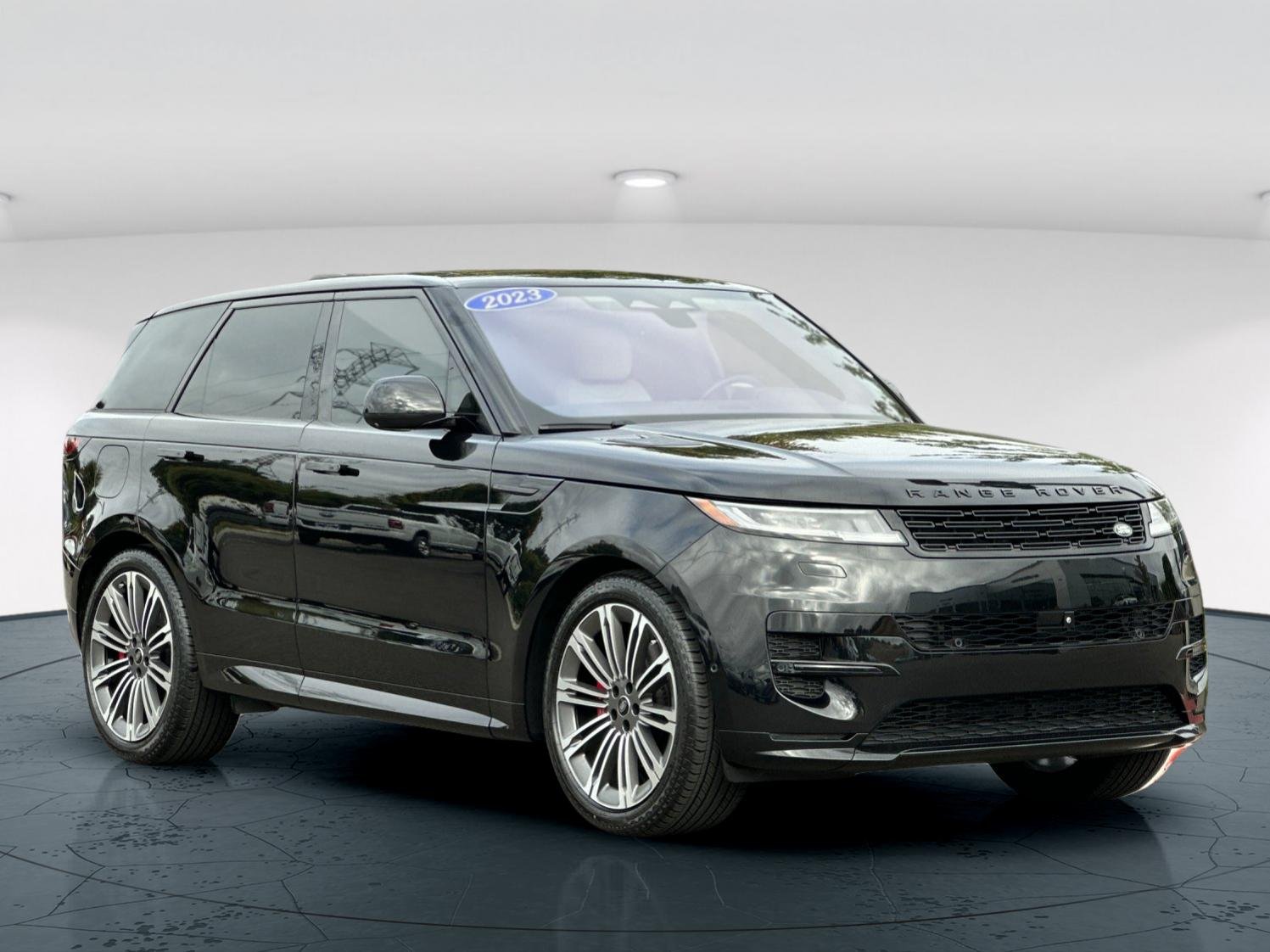 Used 2023 Santorini Black Metallic Land Rover SE Dynamic 4D Sport Utility image 8