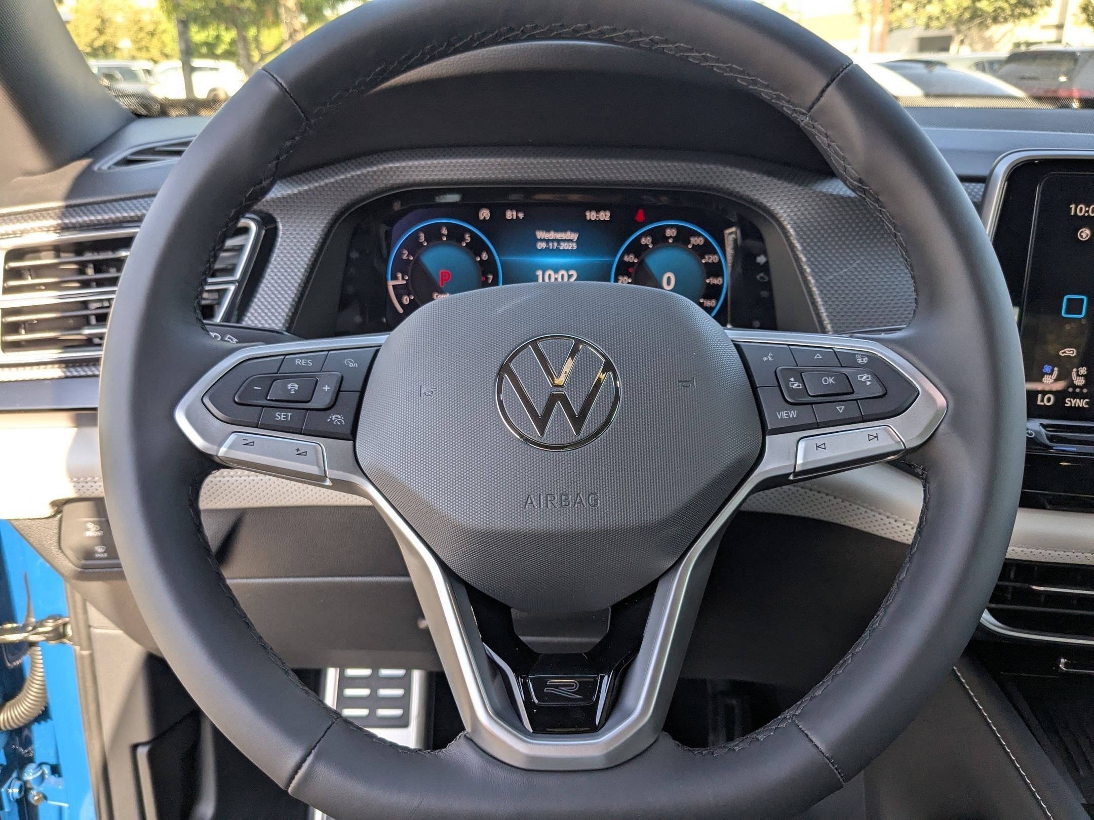 2026 Volkswagen Atlas Cross Sport SEL Premium R-LINE - Photo 9