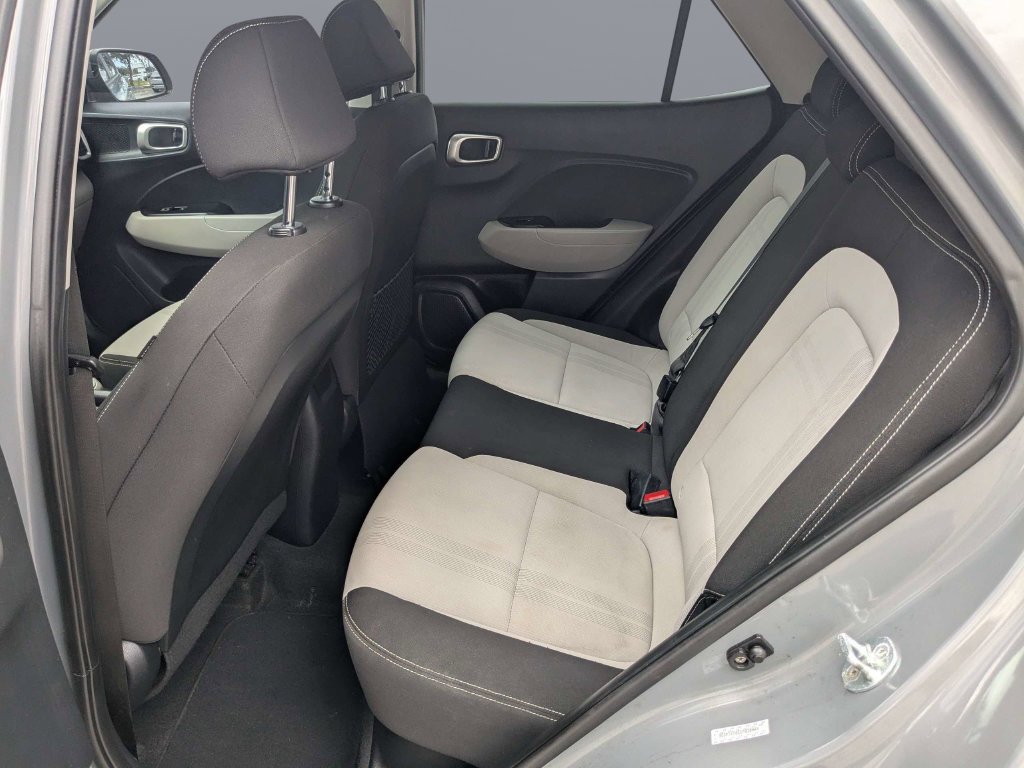 Used 2023 Gray Hyundai SEL image 18