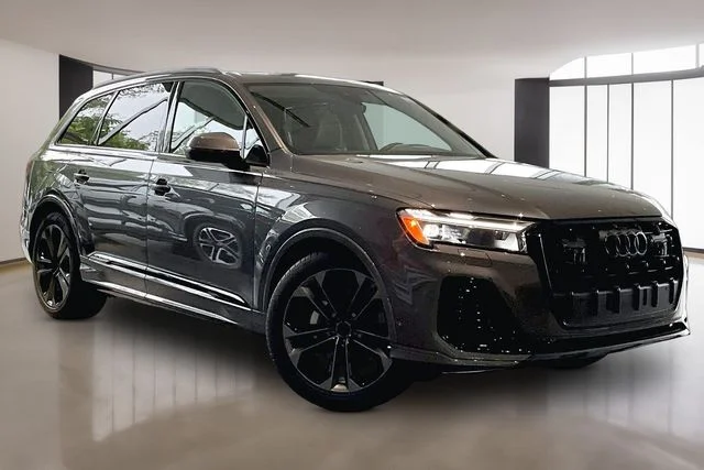 2026 Audi Q7 55 Premium Plus quattro Tiptronic's photo
