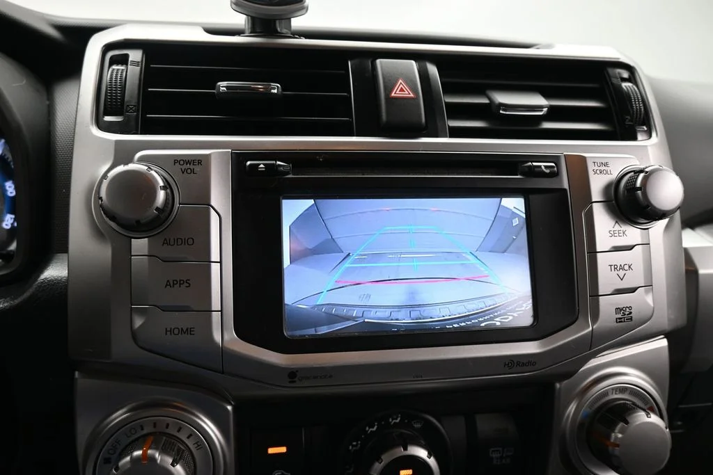 Used 2014 Gray Toyota SR5 image 14