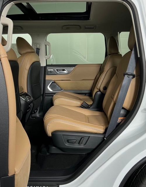 New 2026 RADIANT WHITE INFINITI Luxe 2WD image 19