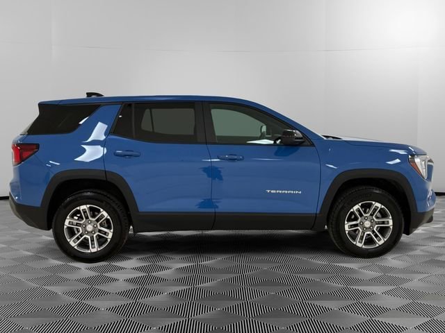 Used 2025 Rapids Metallic GMC Elevation image 6