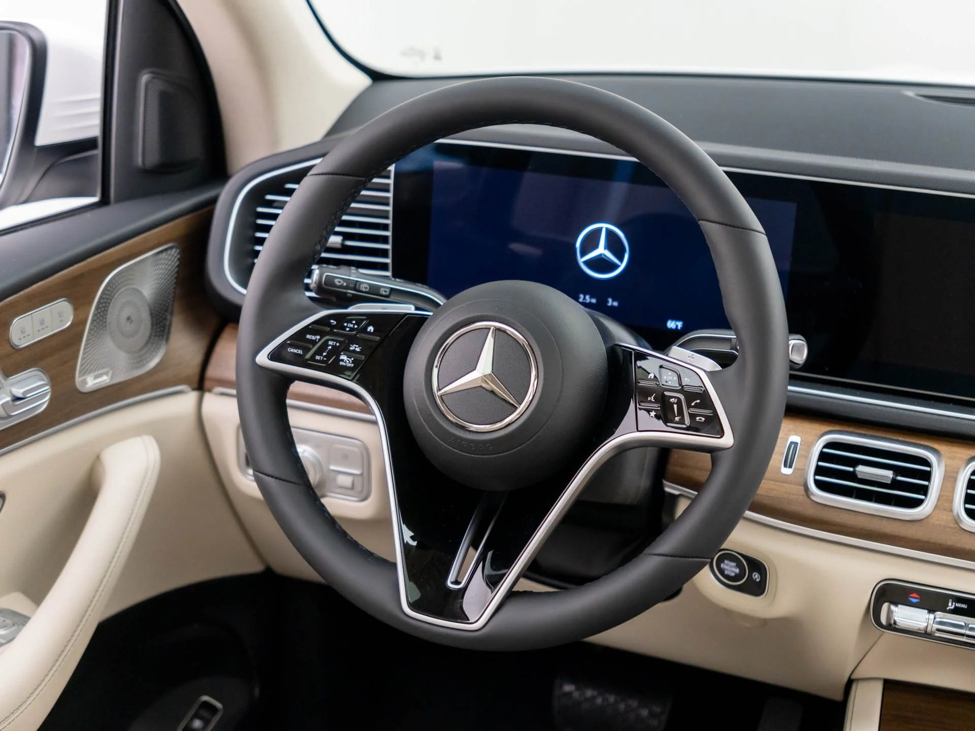 New 2026 White Mercedes-Benz GLE 450 image 11