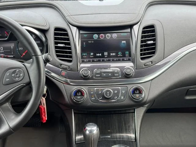 Used 2016 Heather Gray Metallic Chevrolet  image 13